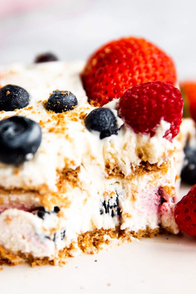 No Bake Summer Berry Icebox Cake - Unfussy Kitchen