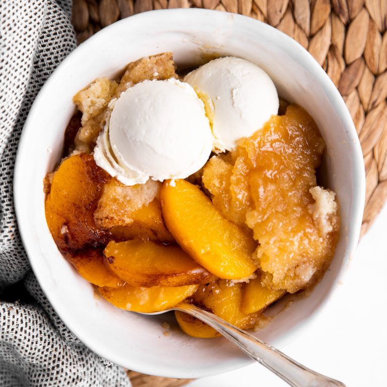 Bisquick Peach Cobbler Recipe - Unfussy Kitchen