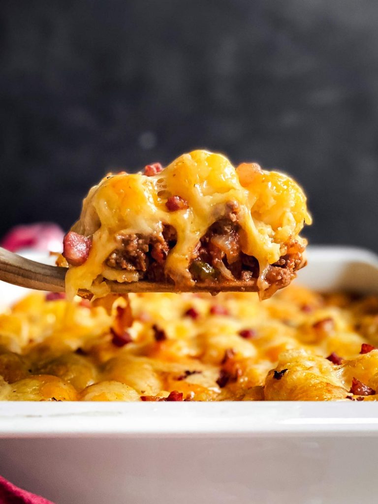 bacon cheeseburger tater tot casserole with campbells