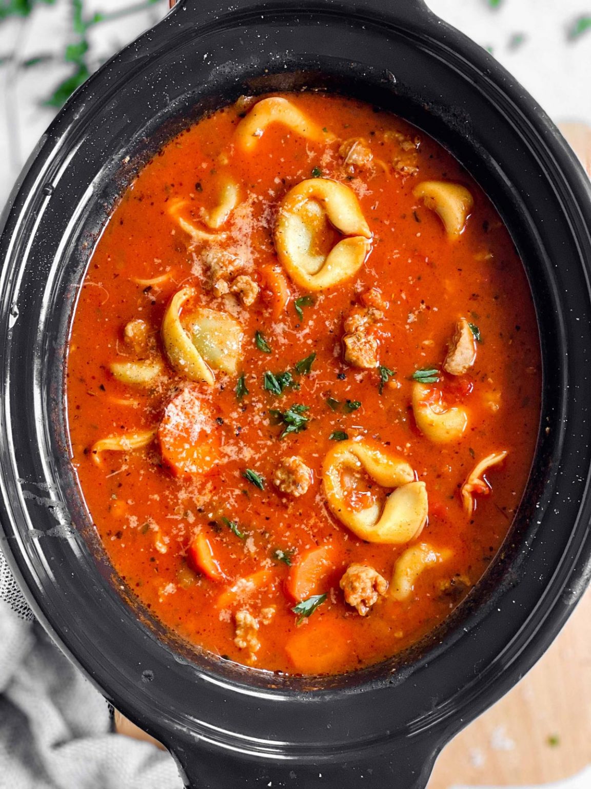 Crockpot Tortellini Soup Recipe - Unfussy Kitchen