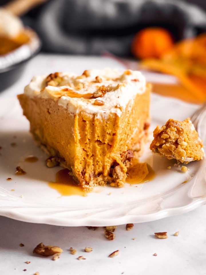 No Bake Turtle Pumpkin Pie Recipe - Unfussy Kitchen