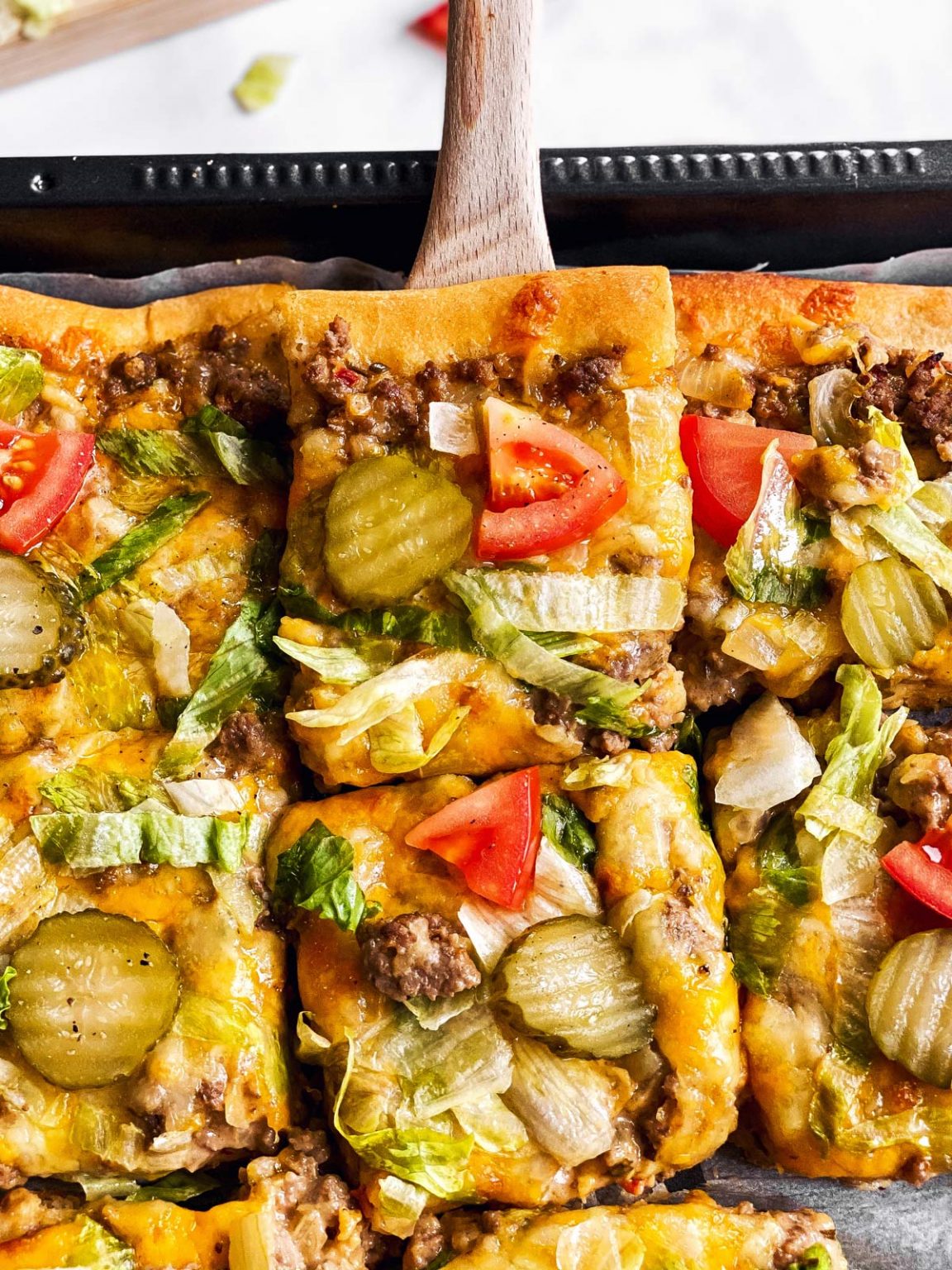 Big Mac Pizza Recipe - Unfussy Kitchen