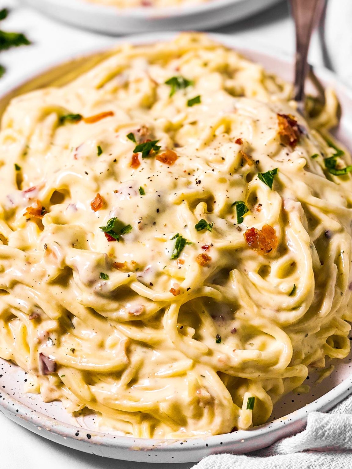 One Pot Bacon Cream Cheese Pasta Recipe - Unfussy Kitchen